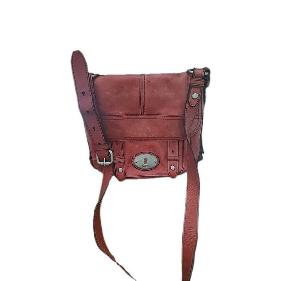 Fossil Maddox Long Love Red Leather Adjustable Sling Crossbody Bag Purse - Picture 1 of 9